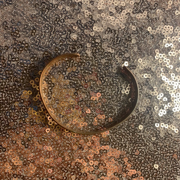 Via Francesca cuff - Picture 2 of 3